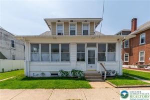 featured image of 42 N 6th St