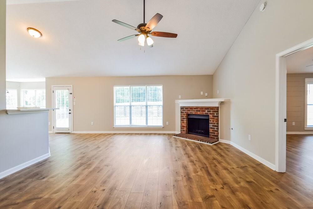1720 Avery Cv - Photo 4 of 17