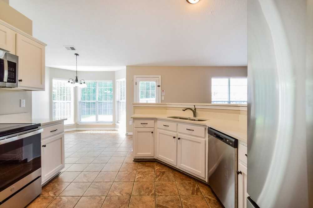 1720 Avery Cv - Photo 7 of 17