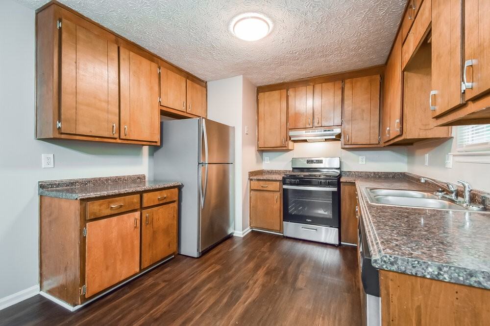 8985 Yarmouth Dr - Photo 5 of 16