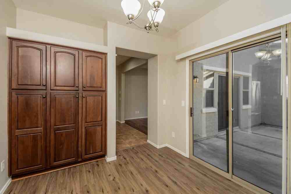 14208 W Country Gables Dr - Photo 6 of 17
