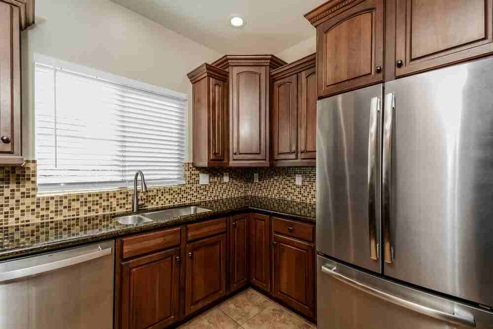 14208 W Country Gables Dr - Photo 7 of 17