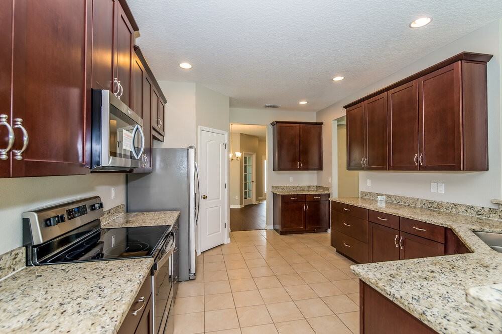 819 Celebration Ln - Photo 6 of 15