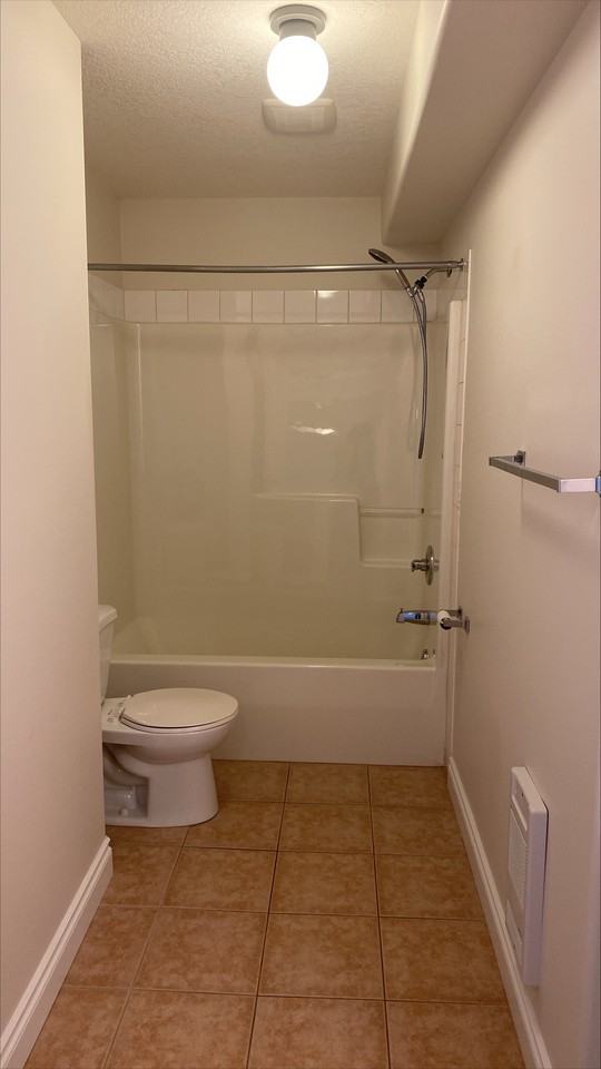 4910 50 St - Photo 5 of 12