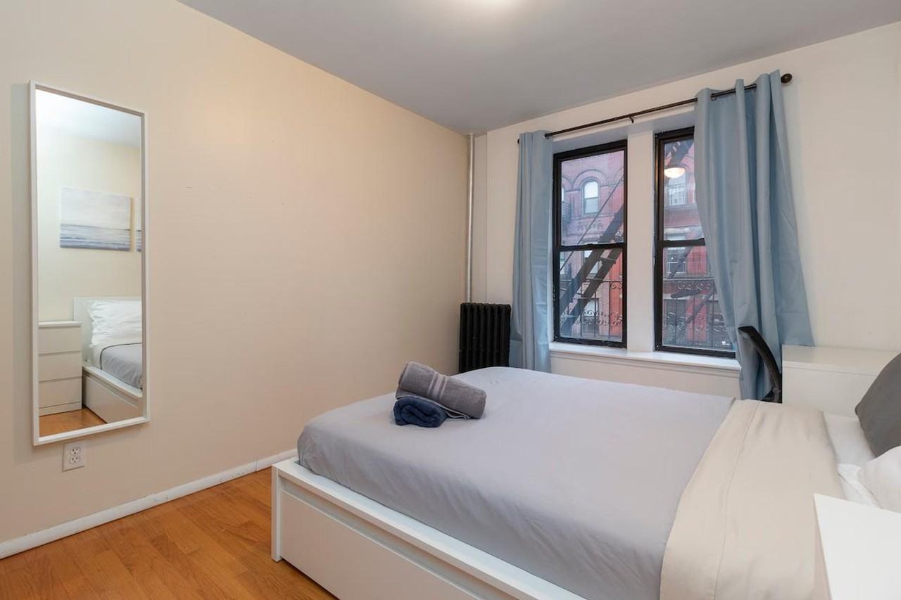 331 E 92nd St #1058692P - Photo 7 of 35