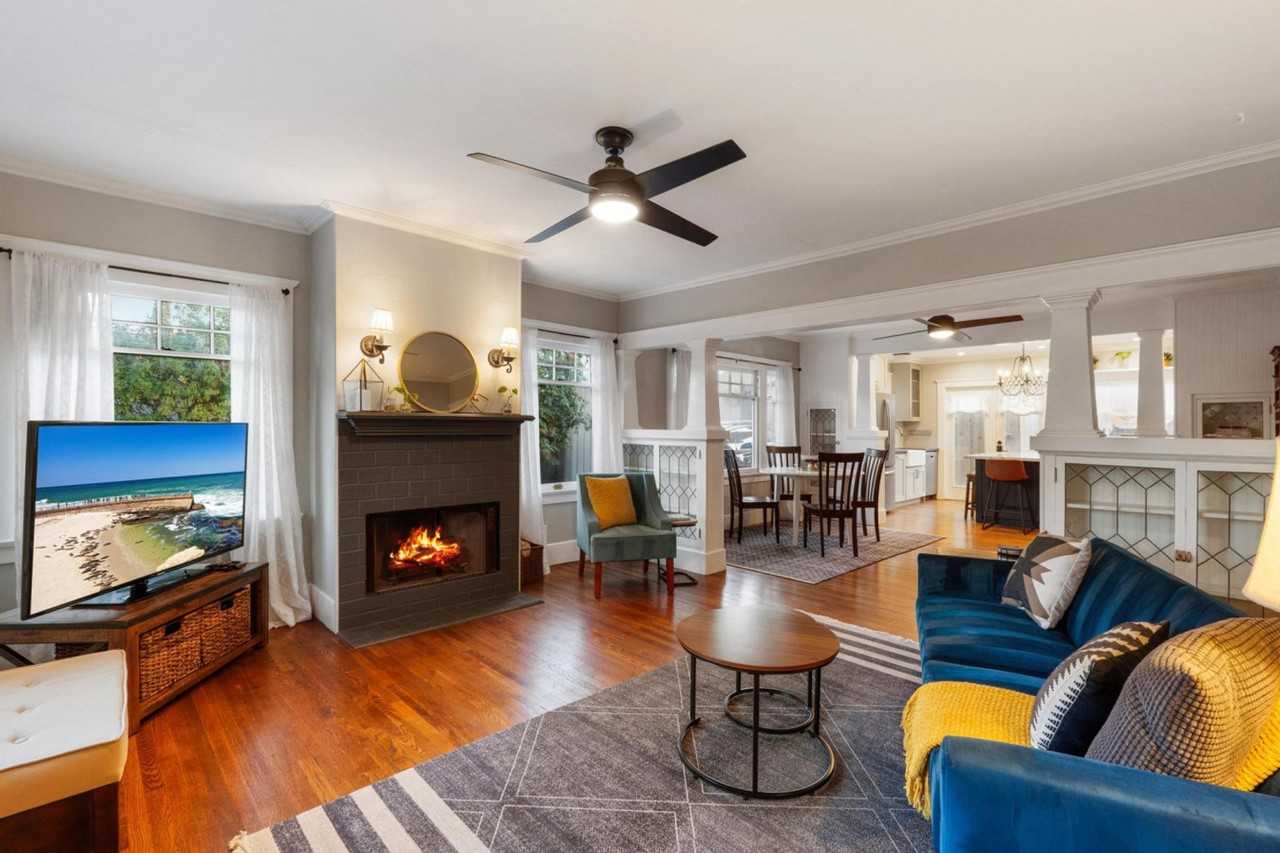 1520 31st Street #1241580P - Photo 4 of 38