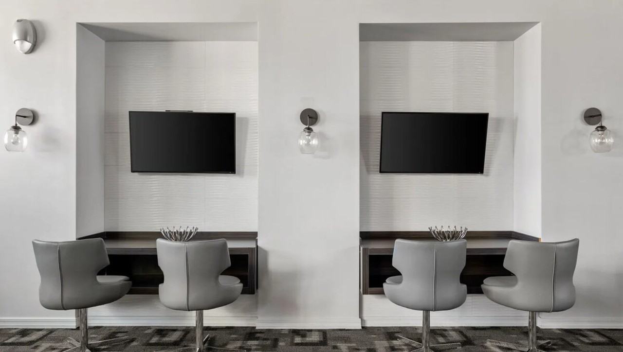 2507 W Villa Rita Dr #1244299P - Photo 2 of 32