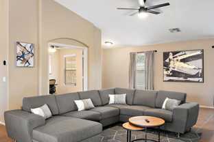 2900 E Mead Dr - Photo 1 of 1