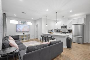 275 N Gateway Dr - Photo 1 of 1