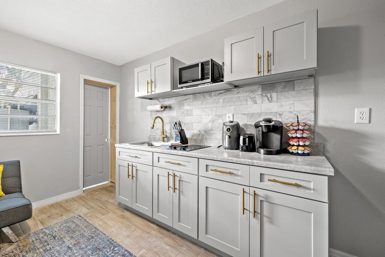 4323 E Henry Ave #1244348P - Photo 4 of 11