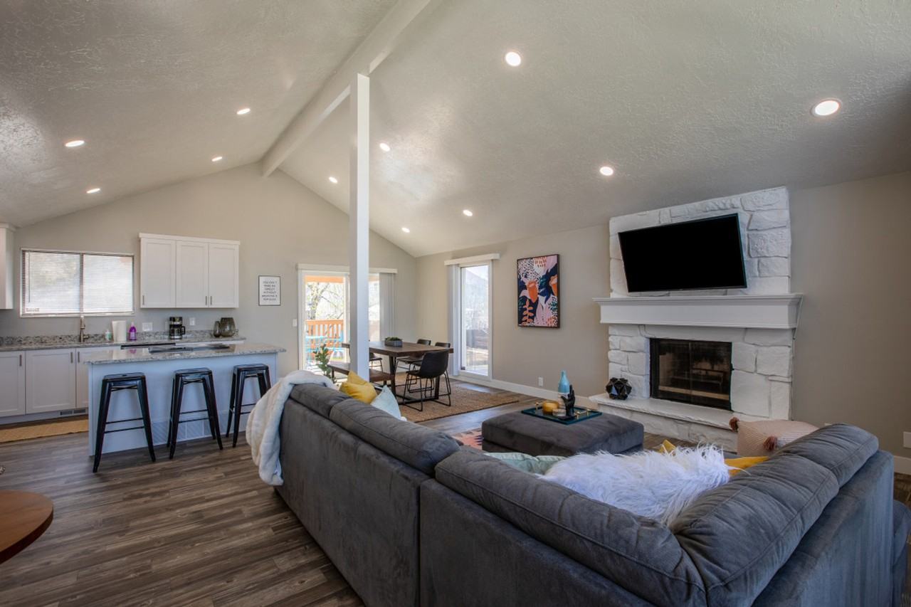 2196 Karalee Way #1249824P - Photo 5 of 35