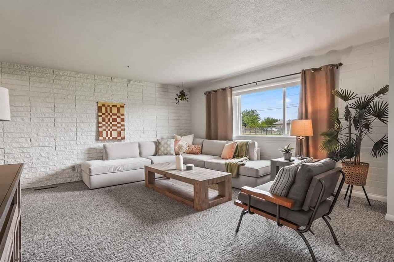 2519 N Middleton Rd #1250625P - Photo 4 of 39