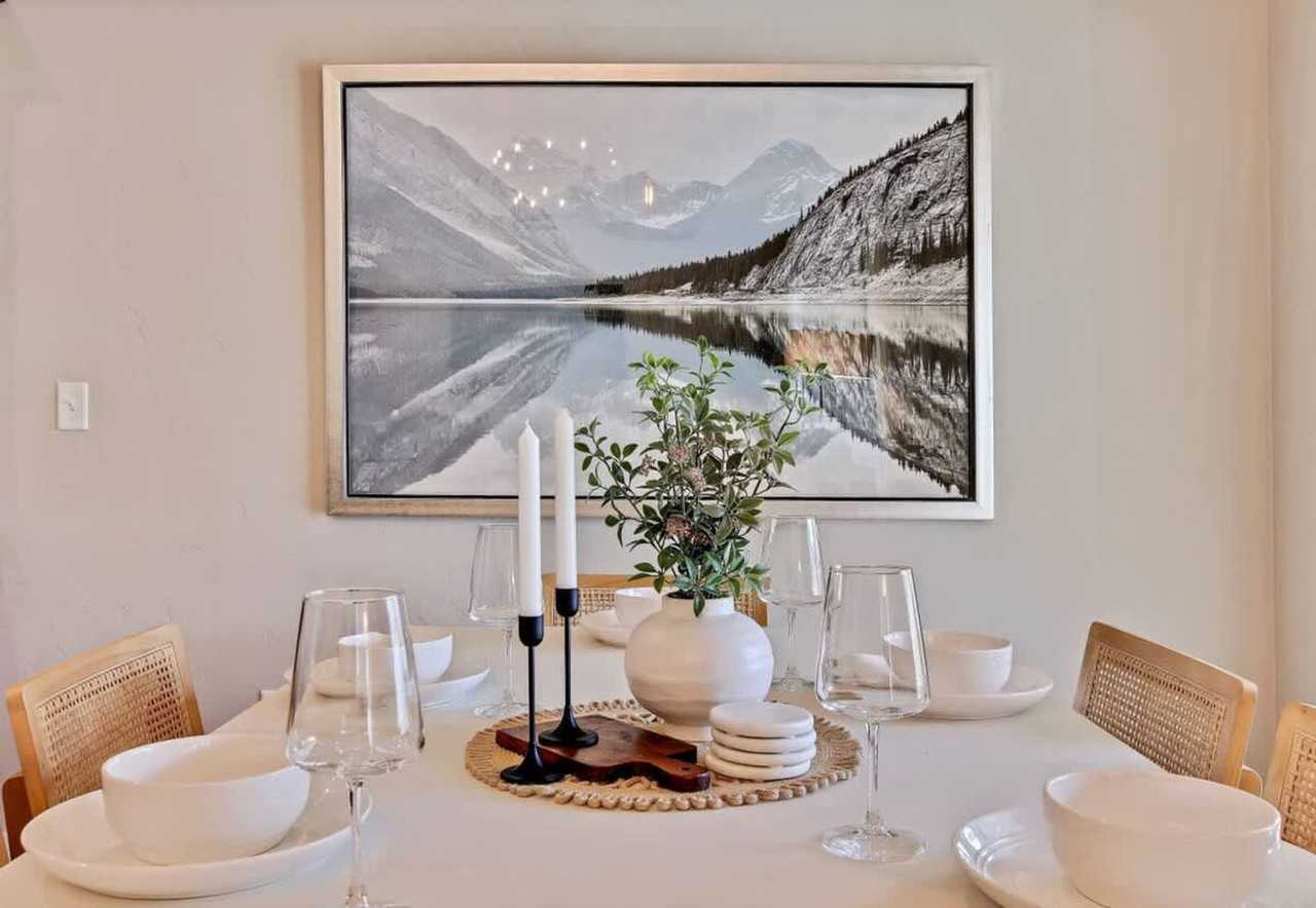 187 W Waukesha St #1250655P - Photo 5 of 44