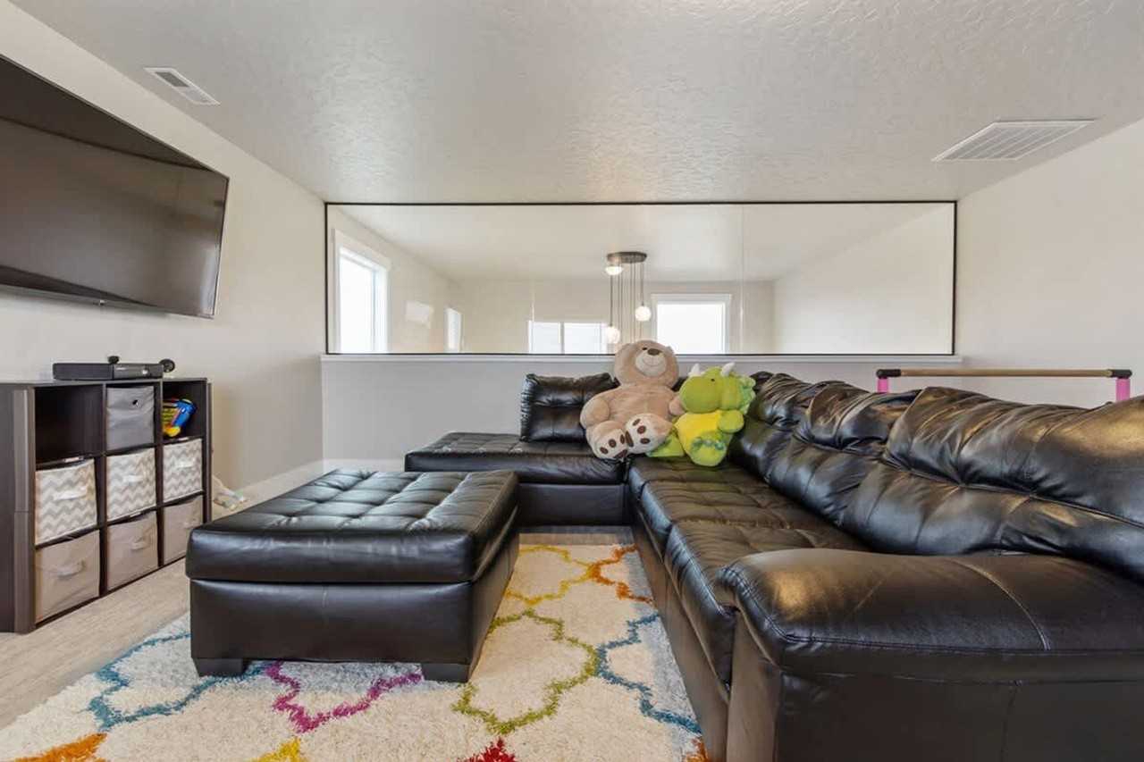 5118 N Cunard Way #1250661P - Photo 4 of 50