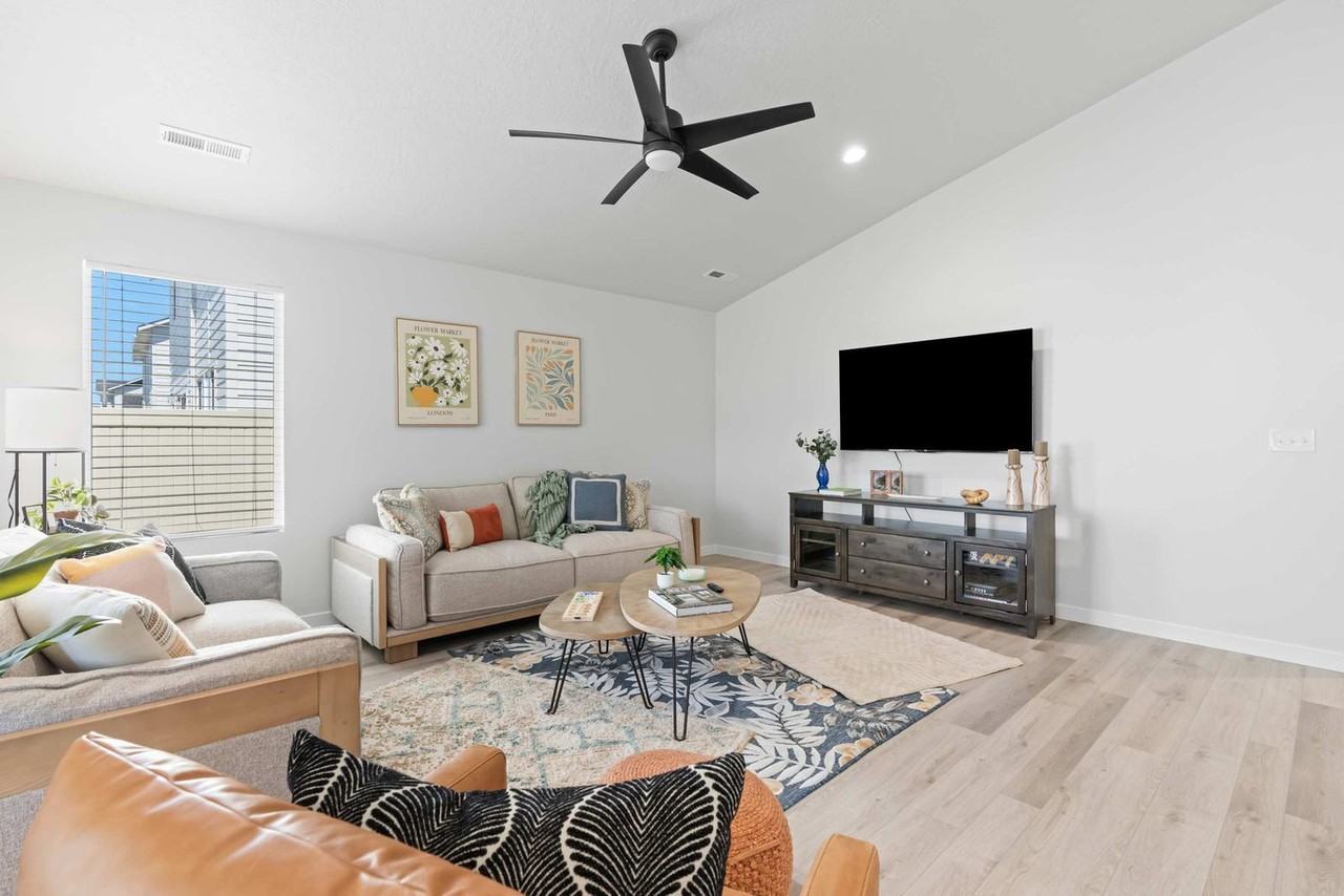 4289 N Glassford Ave #1250678P - Photo 2 of 41