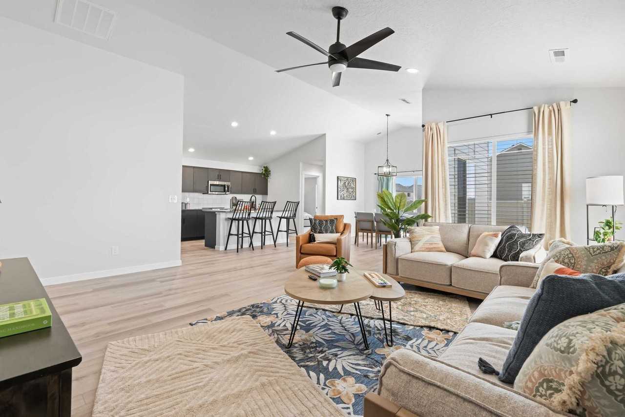 4289 N Glassford Ave #1250678P - Photo 4 of 41