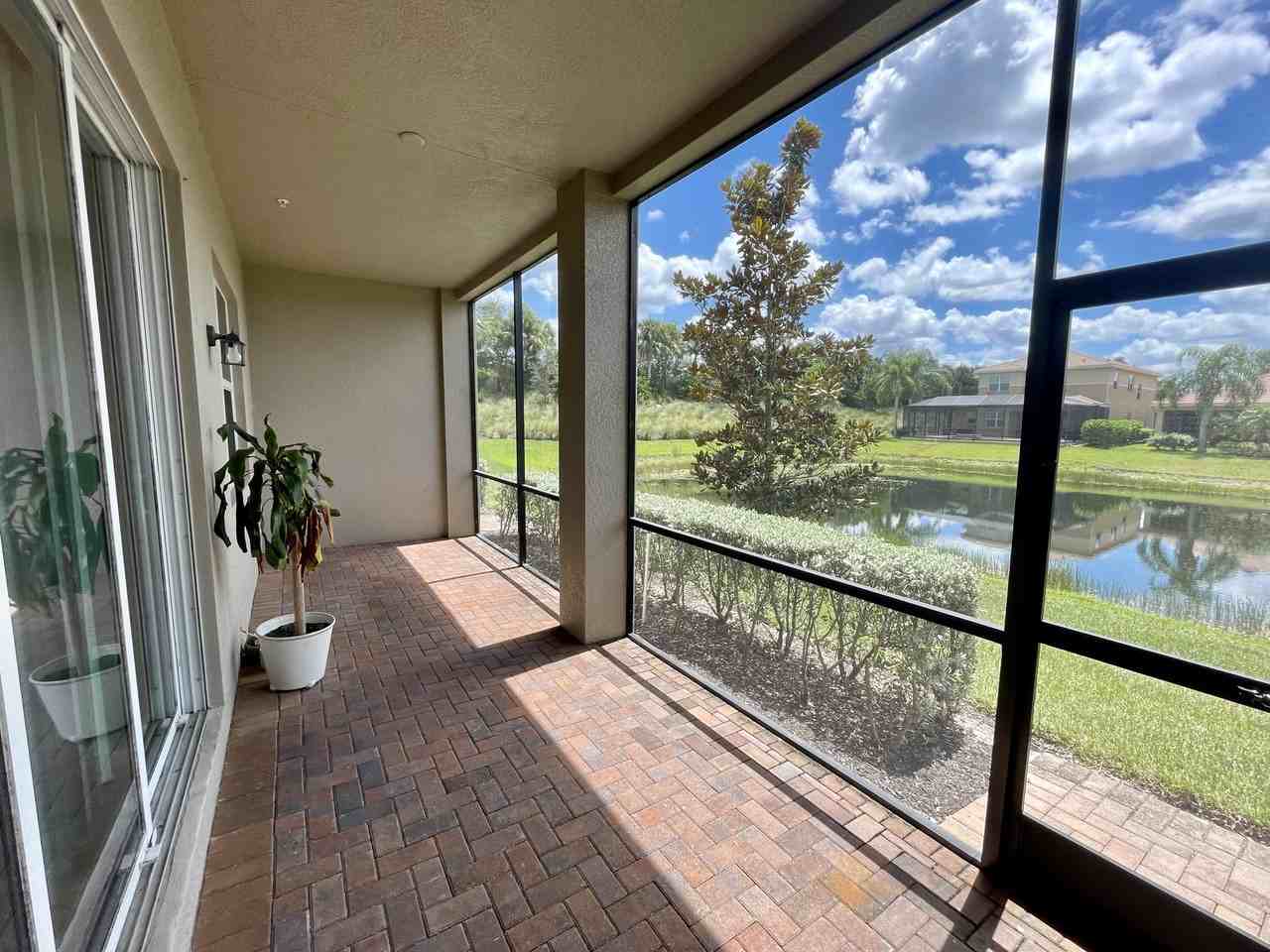 6532 Monterey Pt #102 - Photo 5 of 49