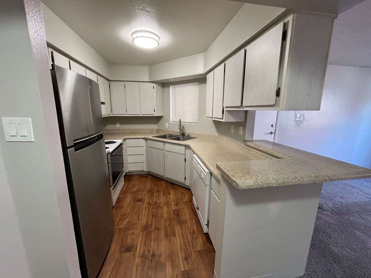 Tempe La Mirage Apartments - Photo 3 of 23