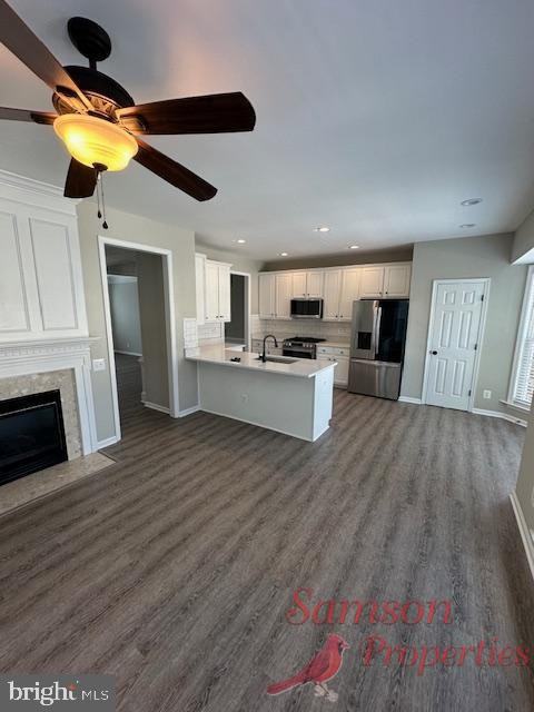 15015 Danube Way - Photo 2 of 8