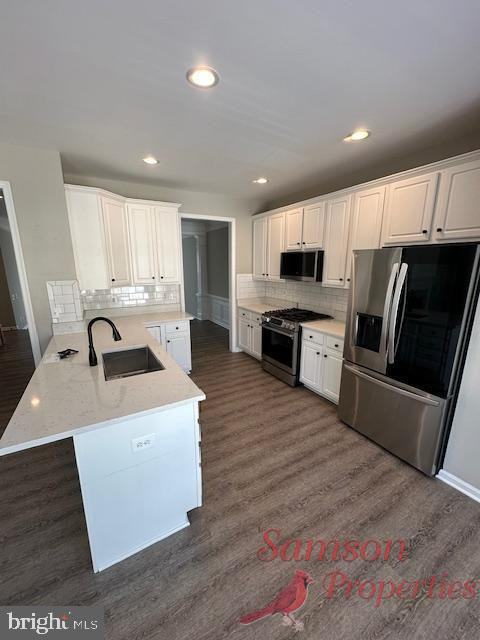 15015 Danube Way - Photo 3 of 8