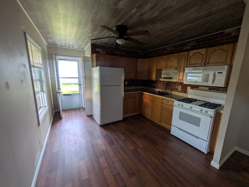 6407 Richalle St - Photo 3 of 9