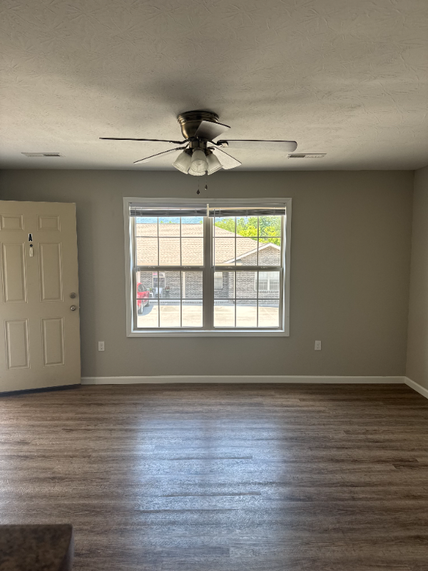 215 Old Jacksboro Pike Apt F - Photo 2 of 10