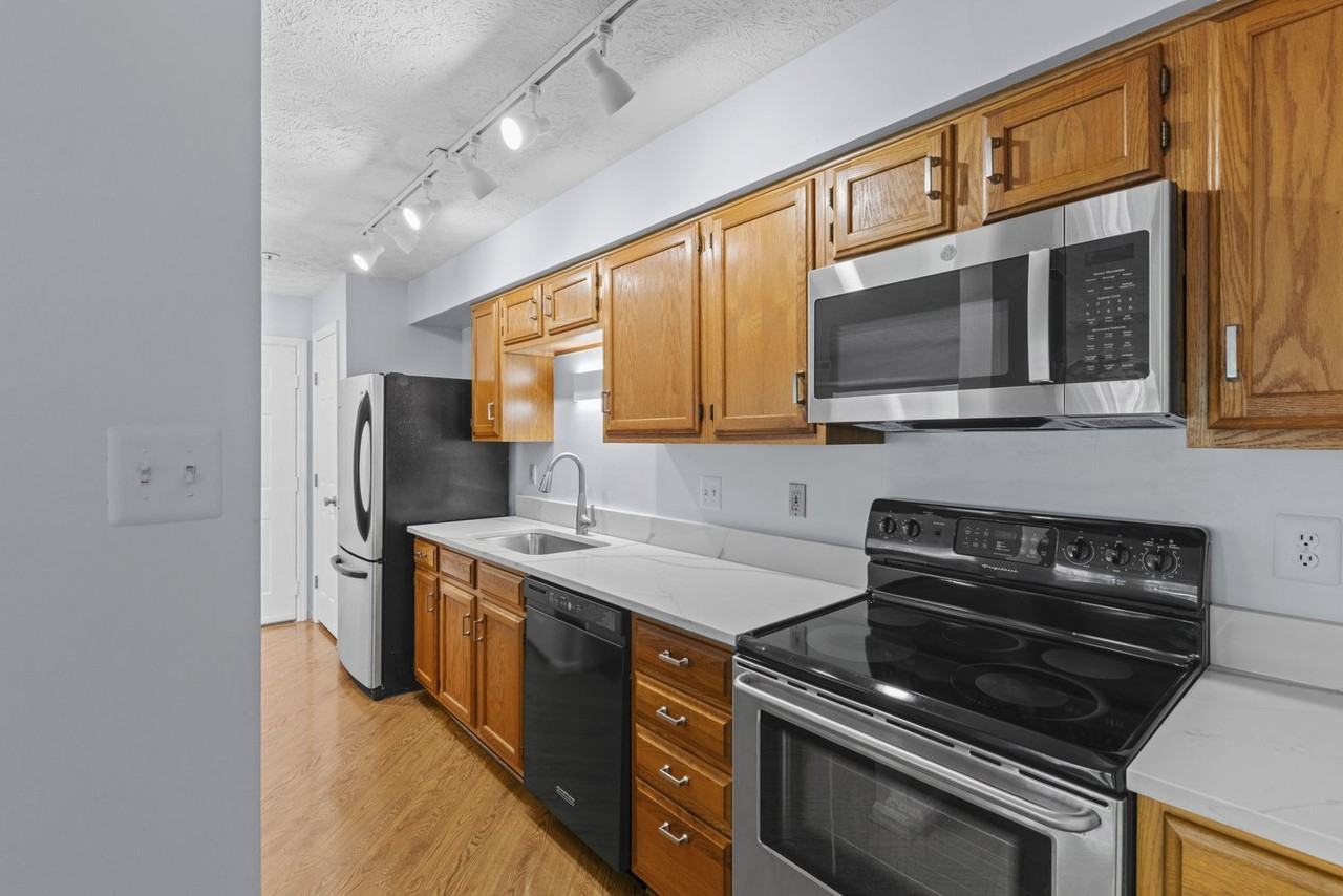 815 Deering Rd #7H - Photo 6 of 26