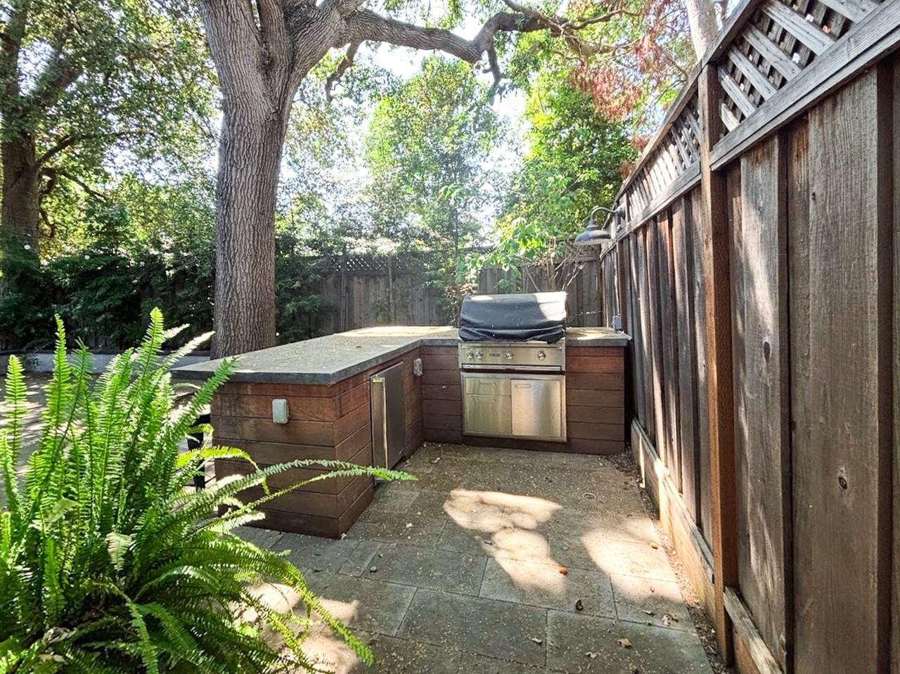 644 Harvard Ave #NA - Photo 3 of 24