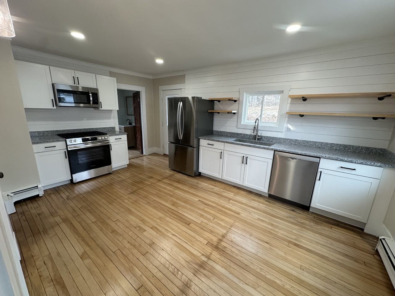 76 Somerset St #NA - Photo 2 of 16