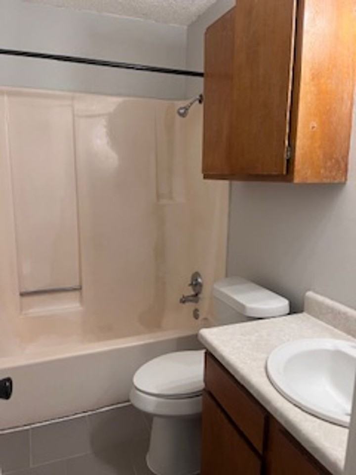 1611 S Z St - Photo 4 of 6