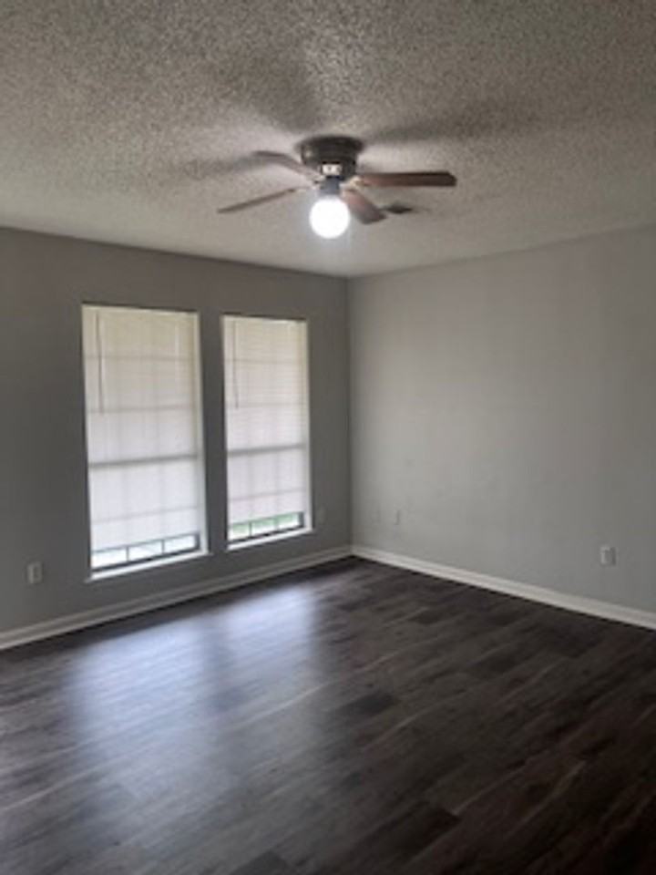 1611 S Z St - Photo 6 of 6