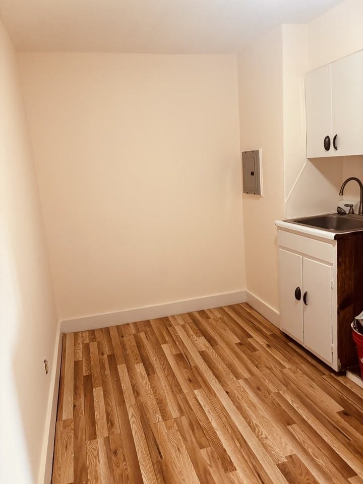 168 Ottawa St #2 - Photo 6 of 12