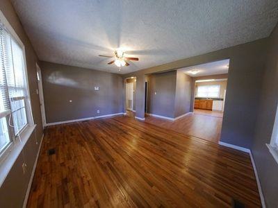 437 Cedar Ave #NA - Photo 3 of 9