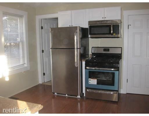 61 Union St #1 - Photo 3 of 8