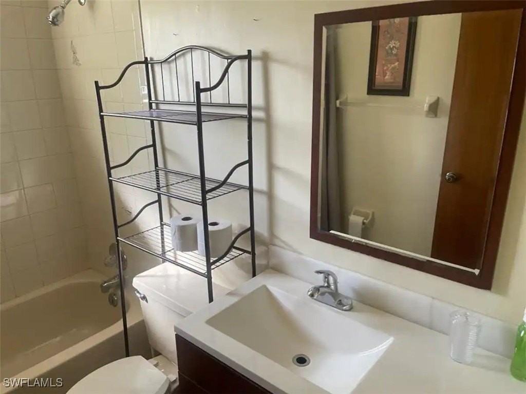 110 Sw 10th Ter - Photo 3 of 13