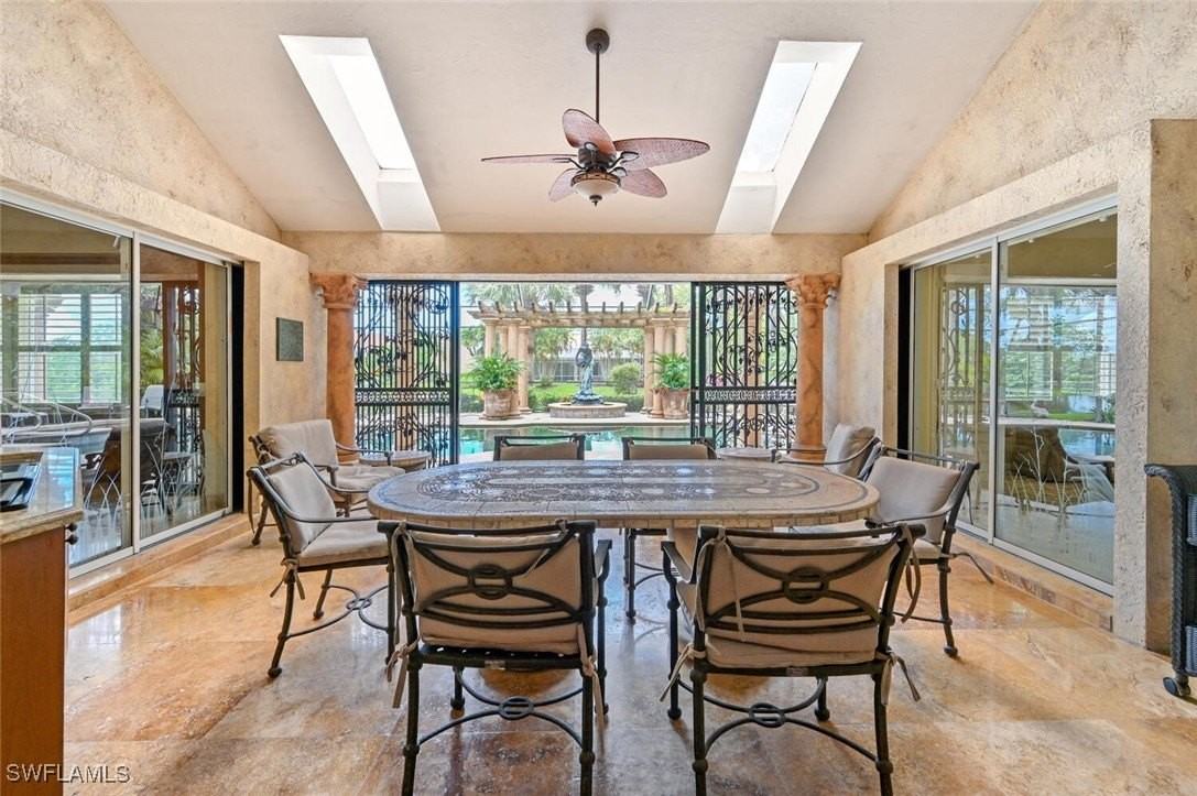 481 Crestwood Ln - Photo 4 of 27