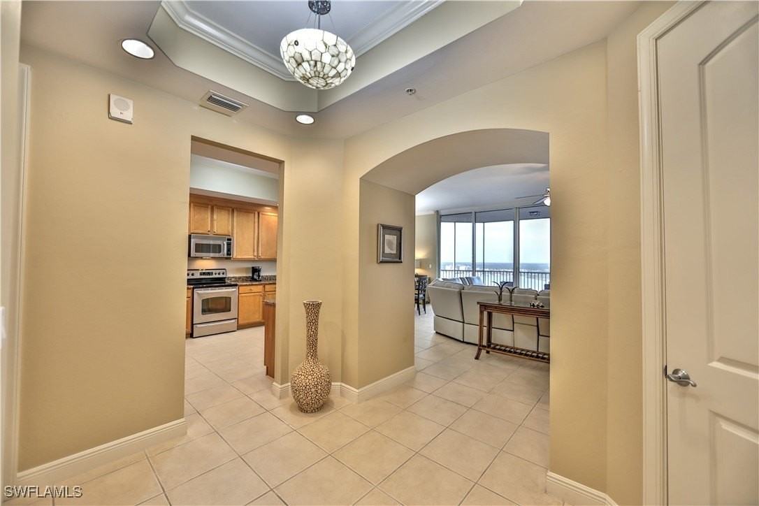 2104 W 1st St Apt 3003 #3003 - Photo 4 of 46