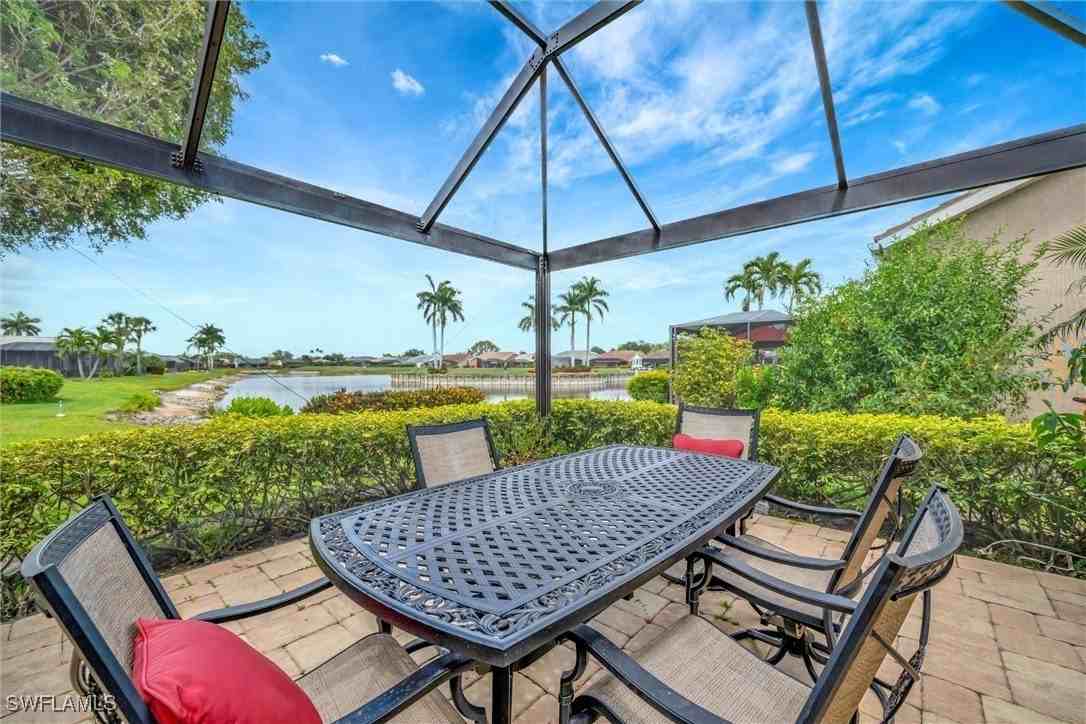 9341 White Hickory Ln - Photo 4 of 26