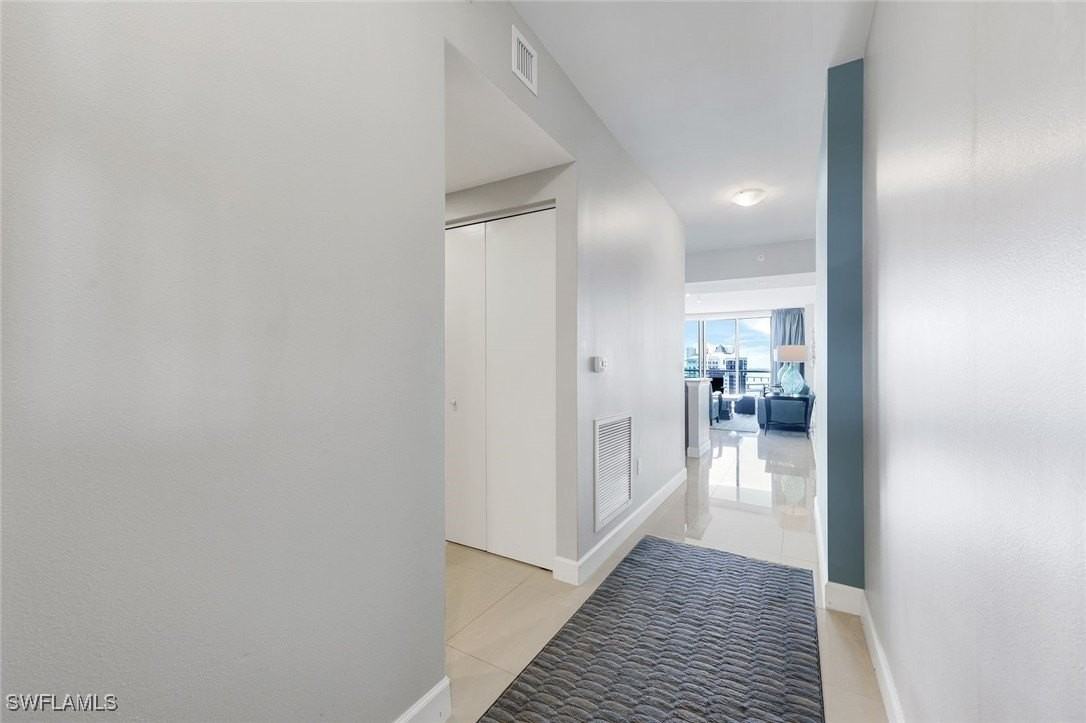 3000 Oasis Grand Blvd Apt 2402 #2402 - Photo 4 of 30