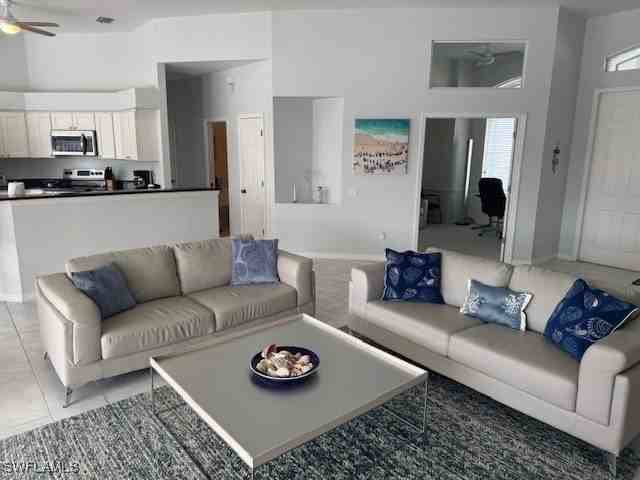 2222 Sw 52nd Ln - Photo 4 of 13