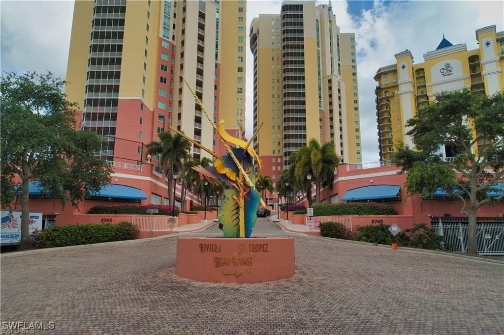 2743 1st St Apt 2206 #2206