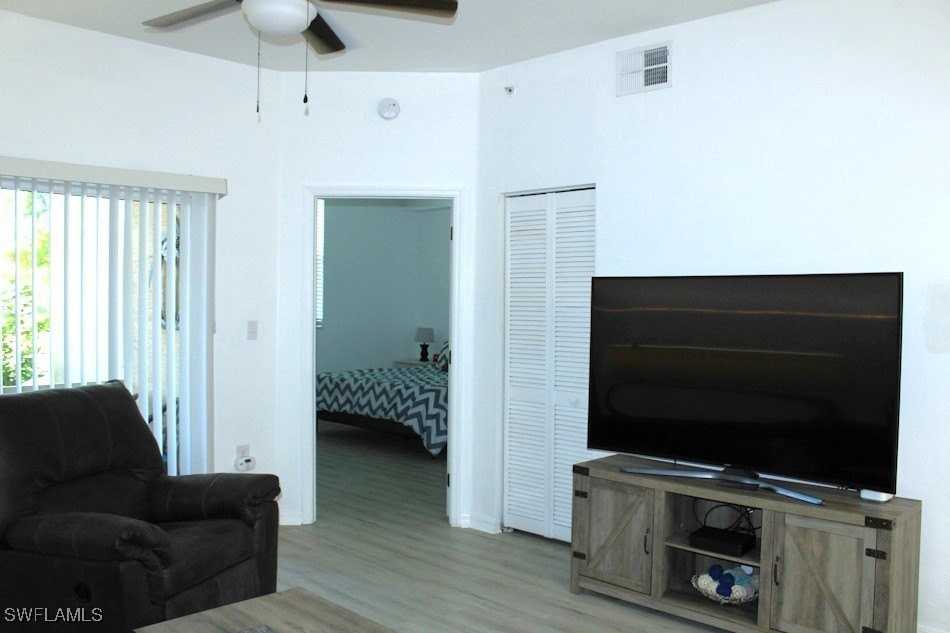 15430 Bellamar Cir Apt 3013 #3013 - Photo 5 of 24