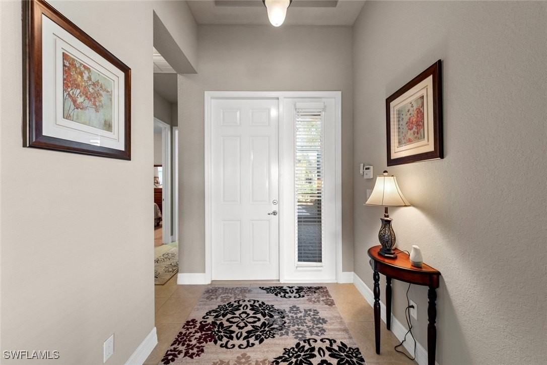 11652 Meadowrun Cir - Photo 3 of 38