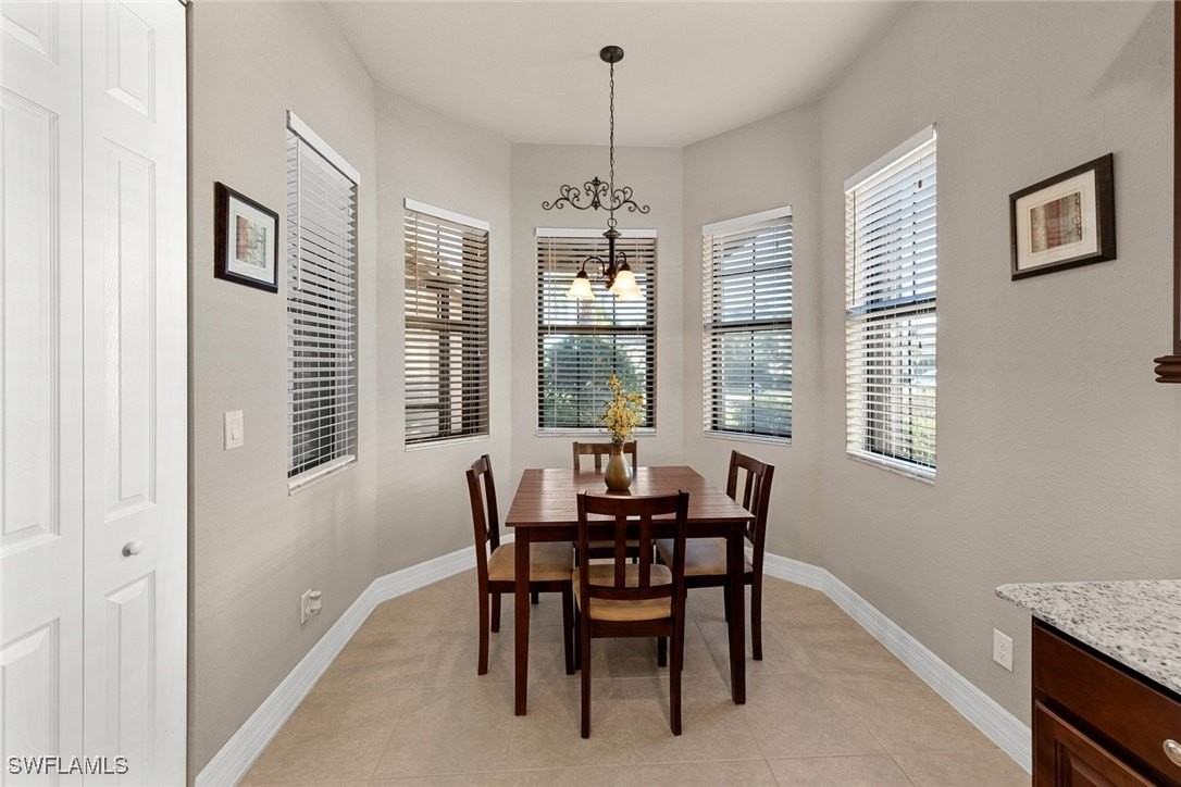 11652 Meadowrun Cir - Photo 7 of 38