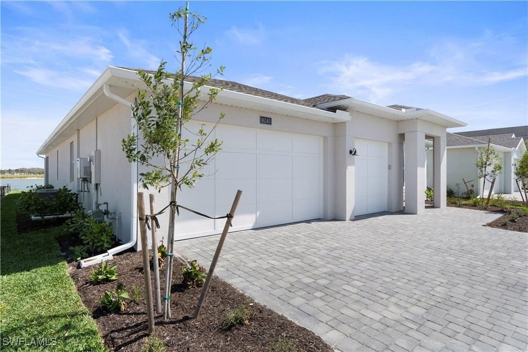 16245 Wax Myrtle St - Photo 3 of 22