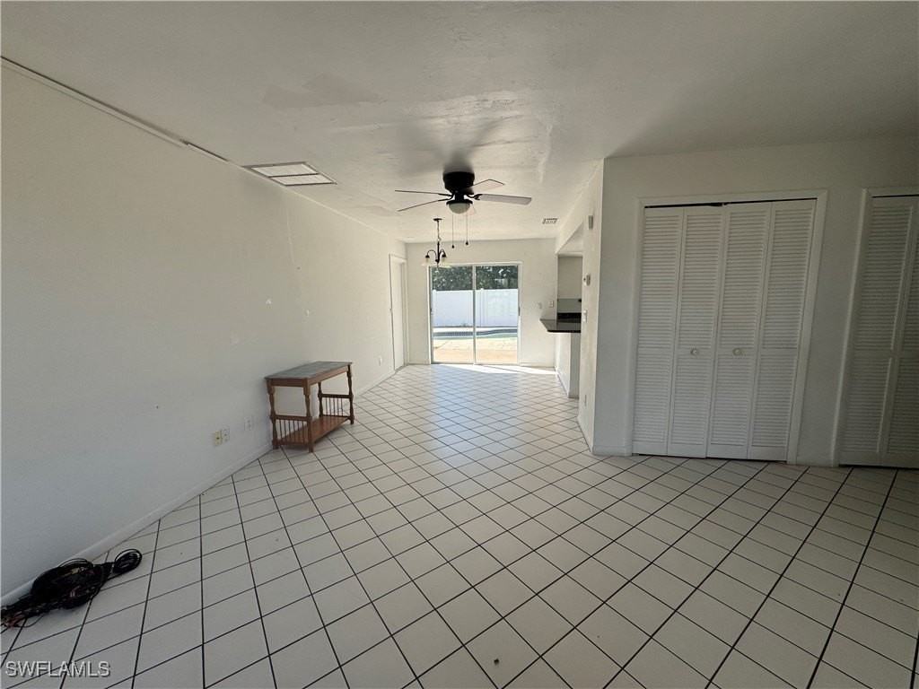 246 Sw 36th Ter - Photo 3 of 14