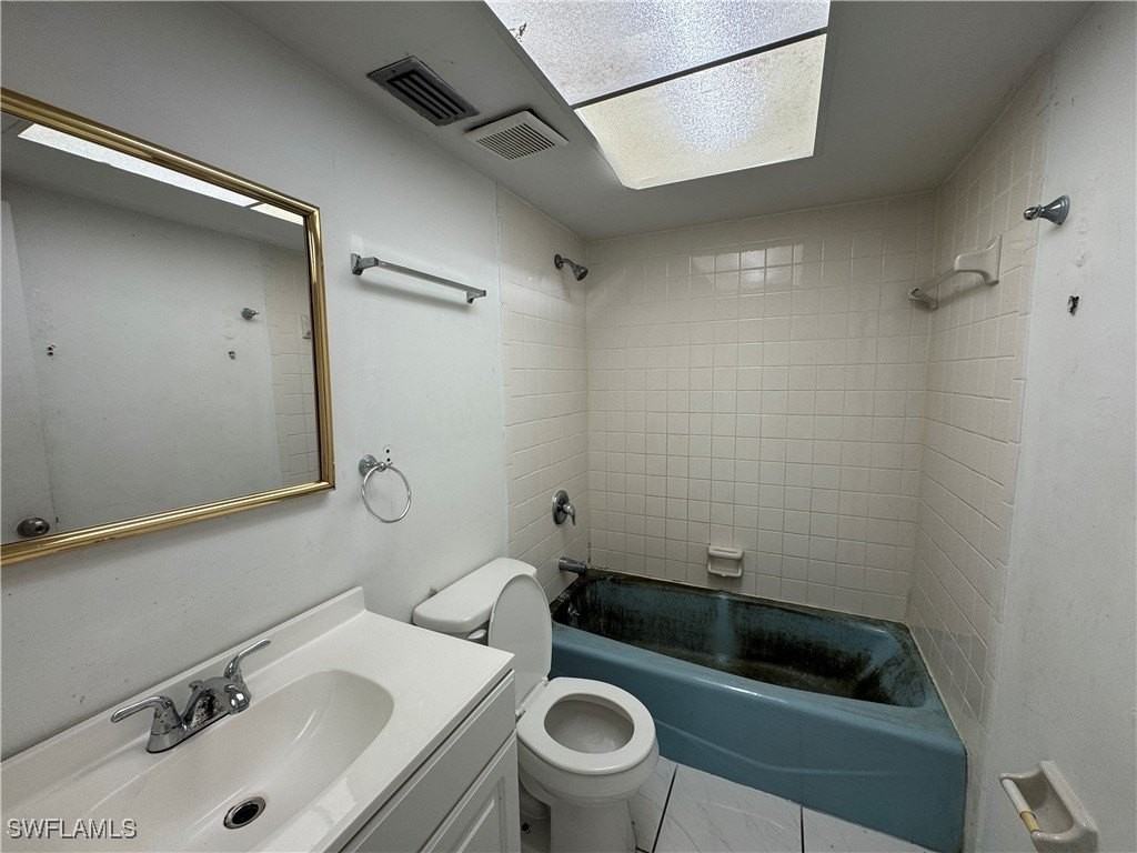 246 Sw 36th Ter - Photo 7 of 14