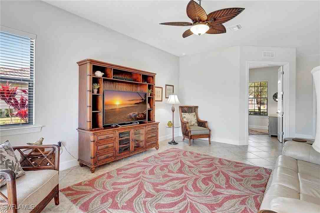 10879 Rutherford Rd - Photo 6 of 36