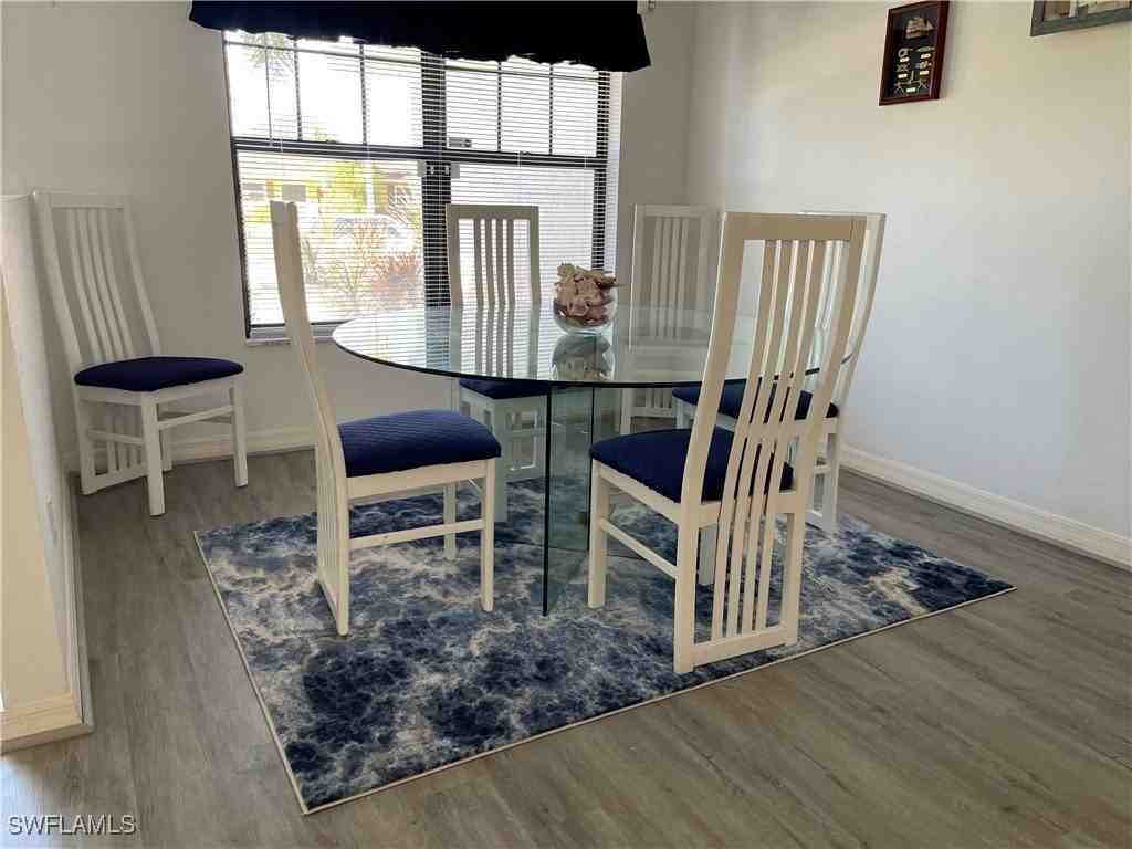 130 Se 44th St - Photo 6 of 25