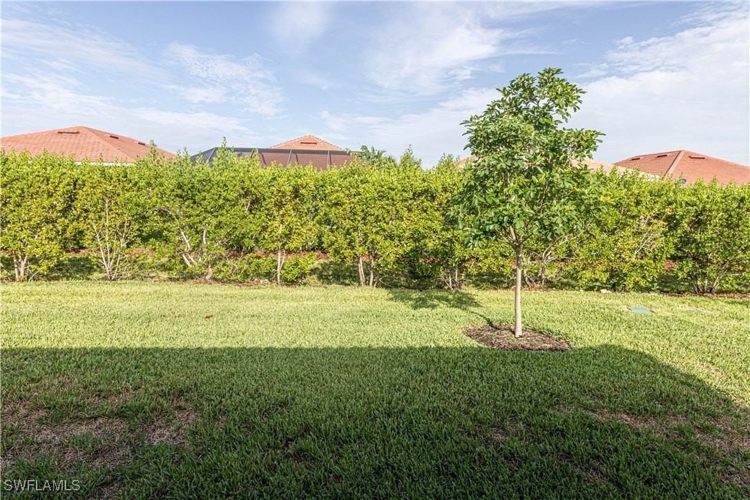 4431 Dutchess Park Road - Photo 2 of 28